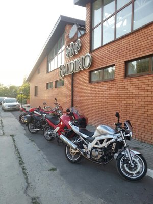 X9UYN8cjmaQ.jpg